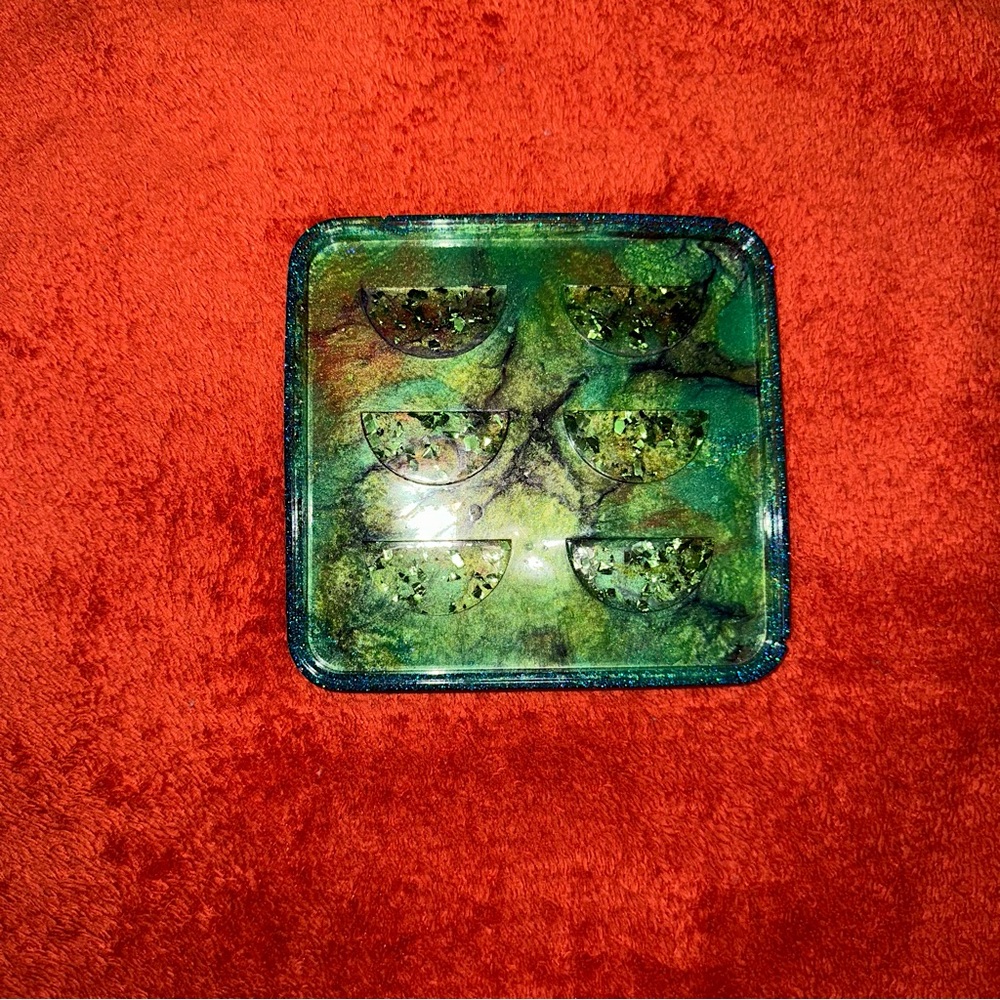 eyelash holder mold